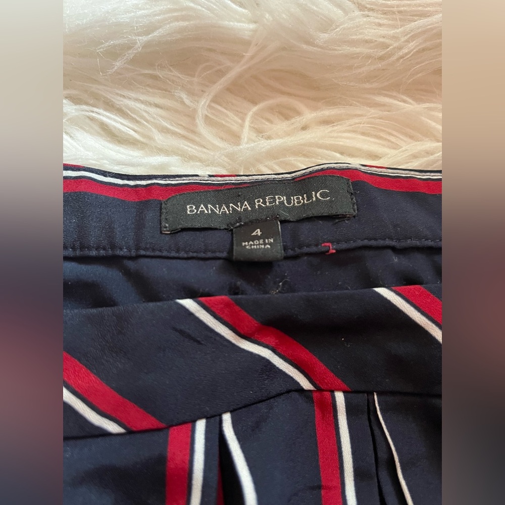 Banana Republic A-Line Pleated Striped Skirt Size 4 - Picture 3 of 5